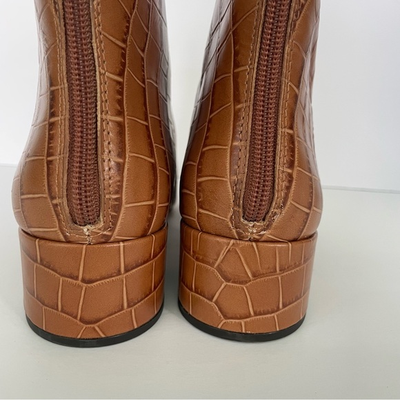J Crew Roxie Cap-Toe Ankle Boots in Crocodile-Embossed Leather Sz 8 - Picture 13 of 15